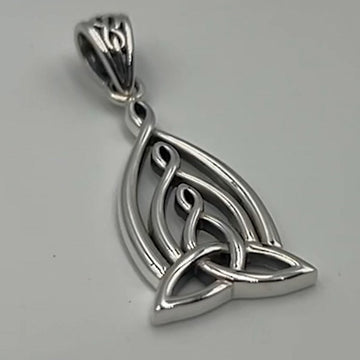 Celtic Father-Mother-Child "Family A Born For Eternity "Triquetra or Trinity Knot Sterling Silver Pendant TPD5781
